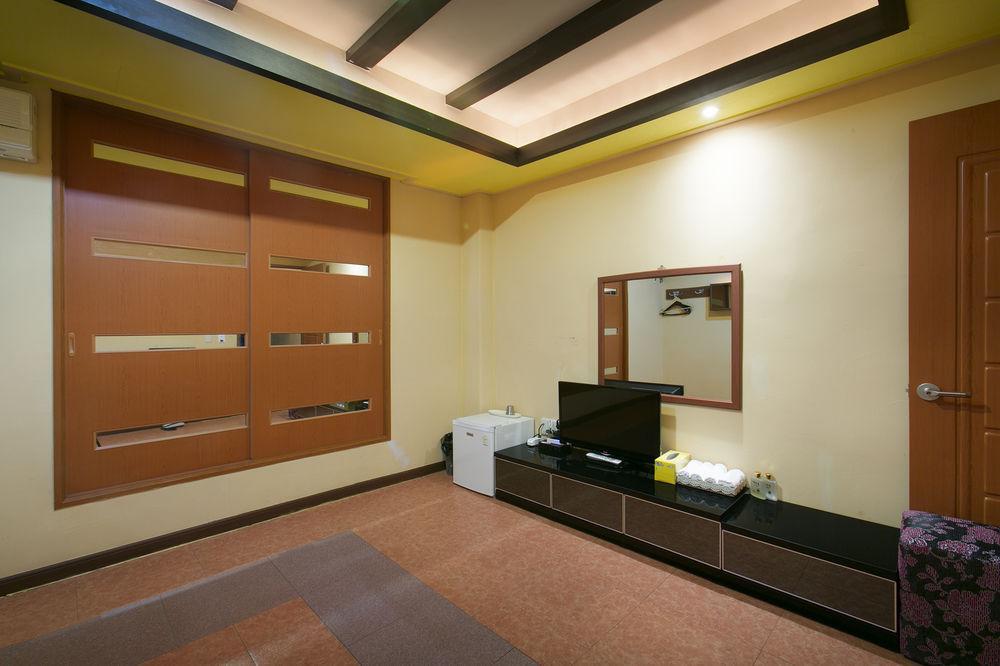 Tomonoya Ryokan Geoje Exterior foto